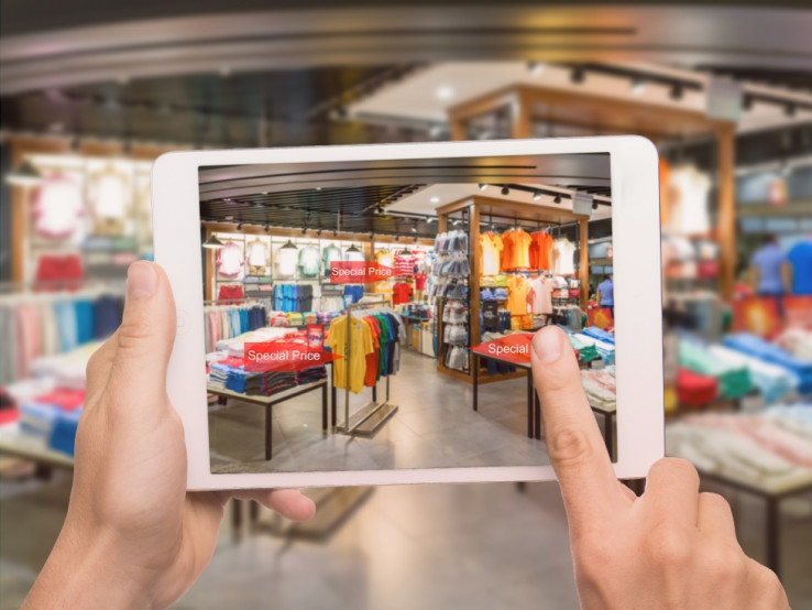 Retail Digitalization: All There's to Know