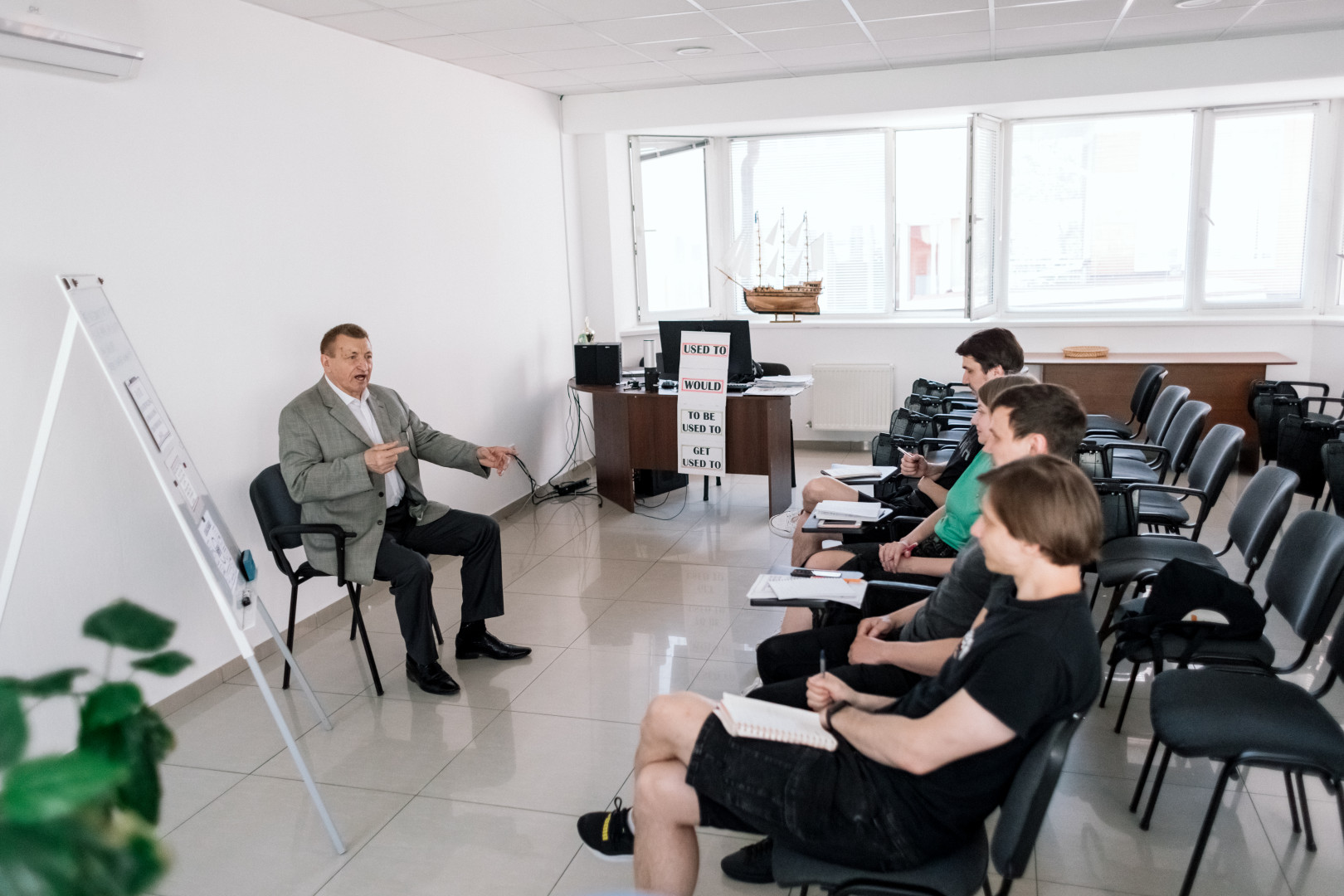 about slider image 7